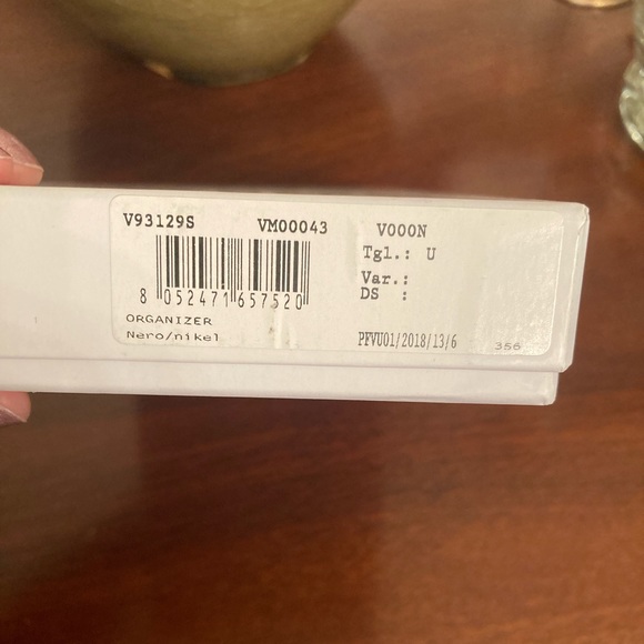 NWT VERSACE— Zip Around Black Leather Wallet/Agenda - Picture 16 of 16